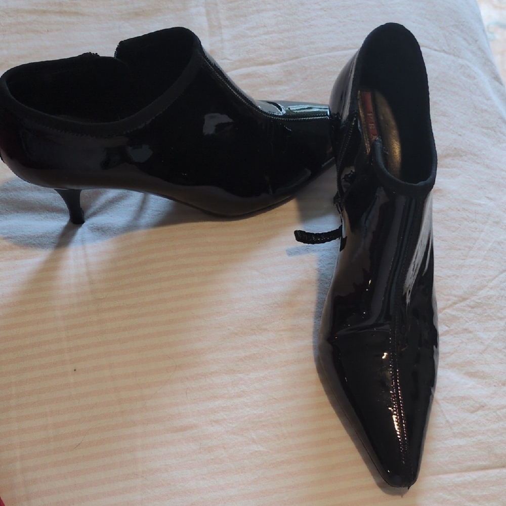 Elegant Black Women's Heels